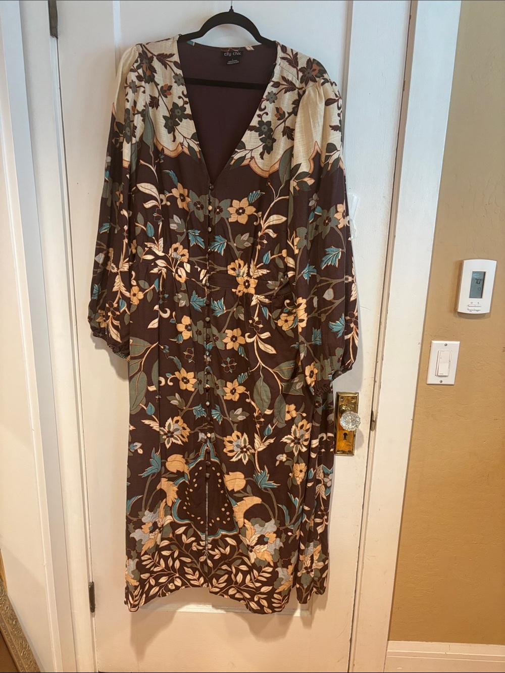 City Chic Brown Floral Maxi Dress with Teal Accents size L (22)